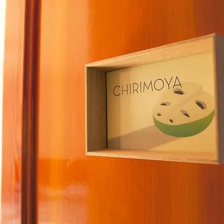فندق مبيت وإفطار La Casa Roja Tropical Almuñécar